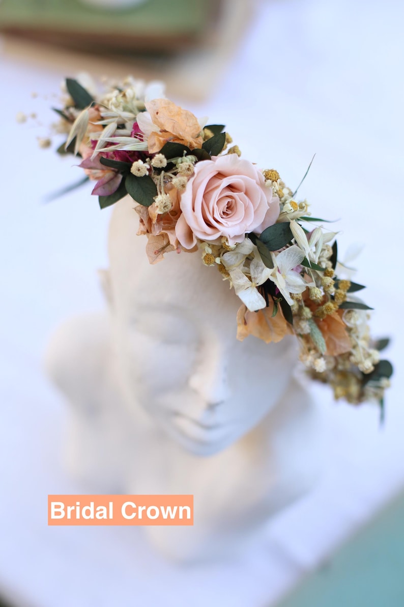 Bridal flower crown handmade with preserved salmon rose, eucalyptus, gypsophila and dried flowers. Elegant boho rustic headpiece designed by GulFloraWedding to match dried bridal bouquets and accessories for brides and bridesmaids.