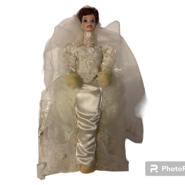 Bridal Barbie Vintage 1995 Limited Edition No. 31042 - BNIB "Romantic Rose Bride"