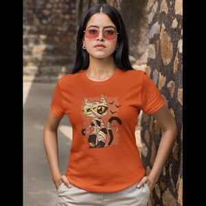 Funny Cat T-Shirt, Mummy Cat Cool Halloween Cartoon T-Shirt, Halloween Kitty For Pet Lover Tee, Funny Bats and Cat Horror Halloween T-Shirt