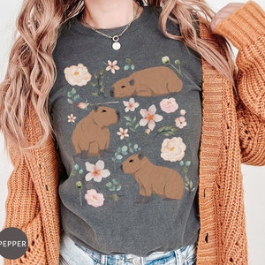 Capybara Comfort Colors Cottagecore Shirt, Animal Lover Gift, Goblincore Aesthetic, Botanical Floral Zoo Wildlife Nature Tee, Alt Clothes