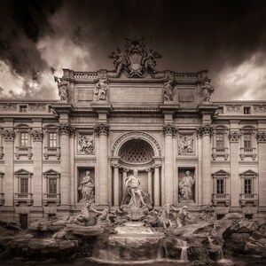 Rome Print, Trevi Fountain. Photograph of the Trevi Fountain in Black and White Sepia tone