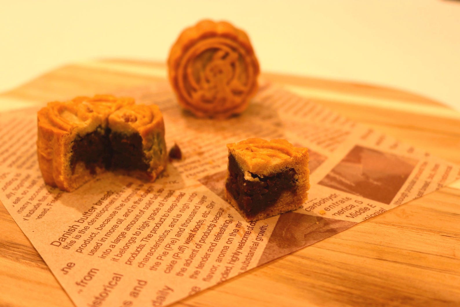 Handmade Vegan & Gluten-Free Red Bean Mooncake Gift Set 6pcs (50g each) + Chrysanthemum Tea Holiday Gift Box (35 dollar free shipping)