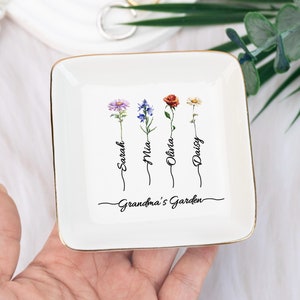 Mom&#39;s Garden Jewelry Dish,Personalized Grandma&#39;s Garden Birth Month Flowers Ring Dish With Grandkids Name,Birthday Gift For Nana Mom