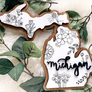 MICHIGAN Holzbild: Karte von Bund mit Bundesstaat und Blumen | State Art, Einweihungsgeschenk, Geburtstagsgeschenk, Maklergeschenk