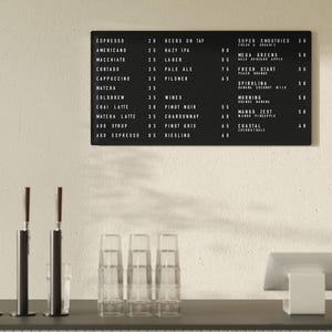 Quadro de letras de pinos