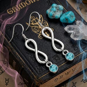 Pendientes de gema azul infinitos sin límites de seis ojos, pendientes colgantes de cristal azul del vacío infinito, amuleto infinito de energía maldita, cosplay de hechicero de anime