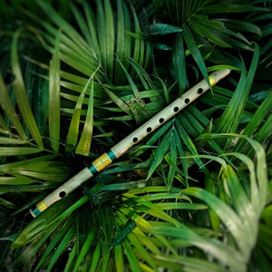 D Medium Bansuri Flute, Hindustani Bamboo Flute 18 Inches, Indian Professional Bamboo Flute - Personalization available for Gift