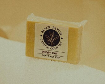 Savon Derby Day au lait de chèvre : cuir, julep de cèdre et de menthe