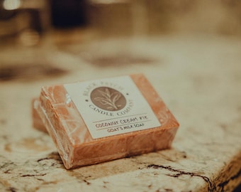 Sabonete de leite de cabra com aroma de torta de creme de coco: Coleção de confeitaria