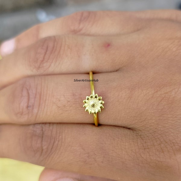 Dainty 18k Gold Plated Sunflower Ring, Minimalist Floral Ring, Dainty Ring, Band Ring, Trendy Ring's For Women ,Gift For Her.