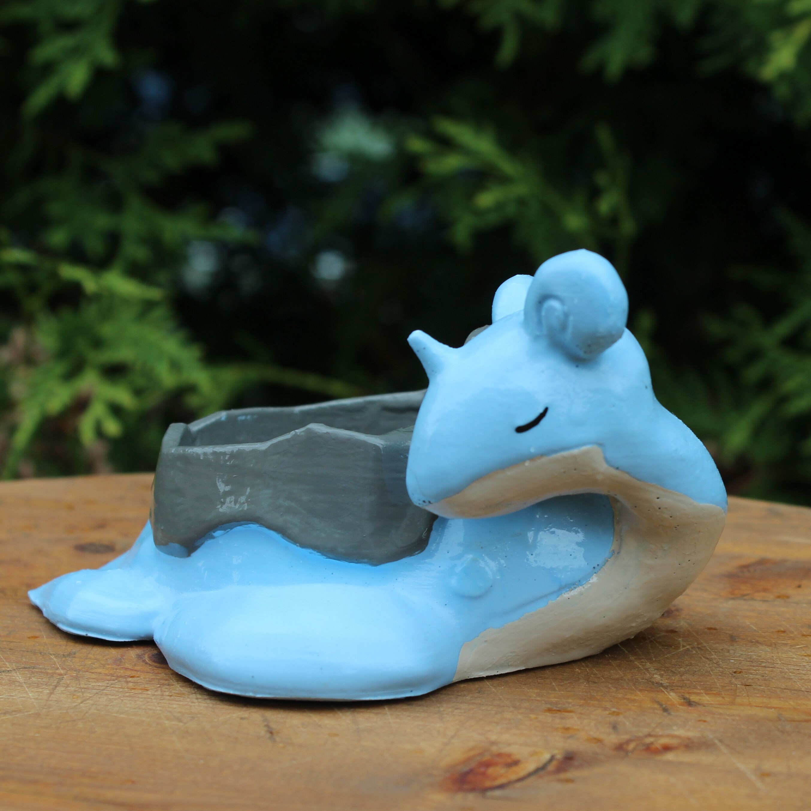 Lapras planter / desk caddy