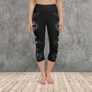 Womens Small Sizes Capri Crop Yoga Pants, Waistband Pocket, Cotton Stretch Grey  Yoga City San Diego Crop Pants, Drawstring Waist Yoga Pants 