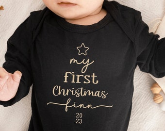 Mein erstes Weihnachten 2023 mit Name als Weihnachtsbaum I Baby Body oder T-Shirt  I Christbaum I Tannenbaum I Weihnachtsoutfit Baby