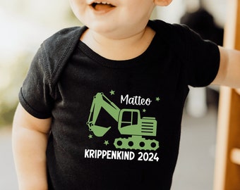 schwarzer Baby Body mit Bagger "Krippenkind 2024" oder Wunschtext I z.B. Kitakind / Kindergartenkind I auf Wunsch personalisiert mit Name