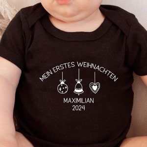 Meu primeiro body bebê de Natal 2024 com enfeites de árvore de Natal, bolas de Natal, posso personalizar com nome e texto desejado, roupa de Natal bebê