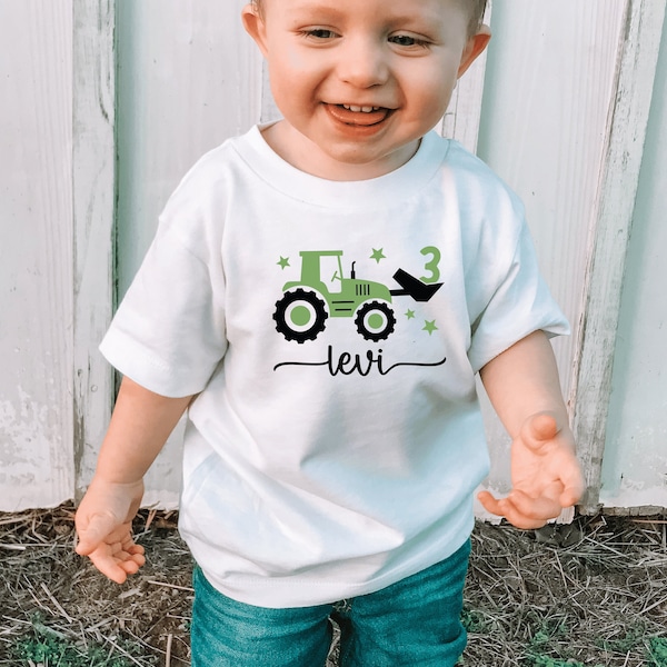 Traktor Geburtstagsshirt weiß I personalisiert mit Name und Alter I Kindergeburtstag I Geburtstagsoutfit I langarm oder kurzarm