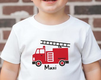 Camiseta infantil personalizada de bombero con nombre | Regalo para niños con diseño de camión de bomberos
