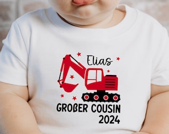 wit T-shirt of babyrompertje met graafmachine "Big Cousin 2024" of gewenste tekst I cadeau voor neefjes I zwangerschapsaankondiging familie