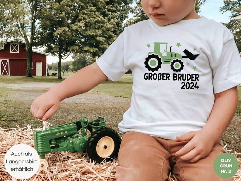 weißes T-Shirt oder Baby Body großer Bruder 2024 mit Traktor und Sternen I Verkündung zweites Kind I Geschenk großer Bruder Bild 1