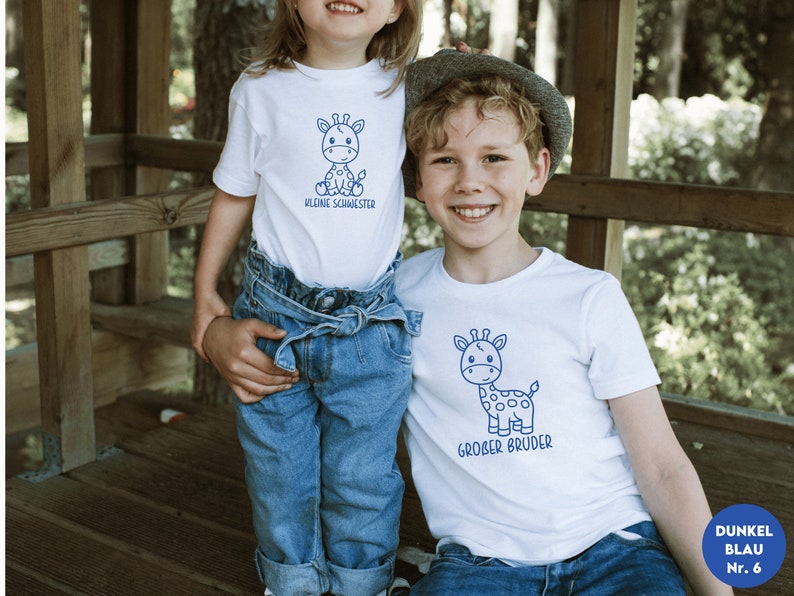 T-shirt blanc ou body bébé avec girafe I grand cousin 2024 ou texte souhaité I annonce de grossesse image 4