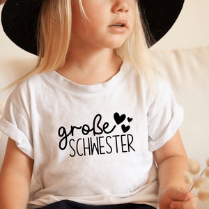 White T-shirt or bodysuit big sister / little sister with hearts I personalized with name I can be combined with a sibling outfit image 2