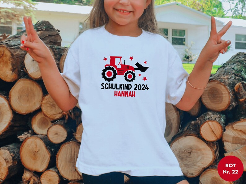 Camiseta blanca Schulkind 2024 con tractor y estrellas, impresa en el color deseado Personalicé con el nombre Me visto el primer día de clases imagen 6