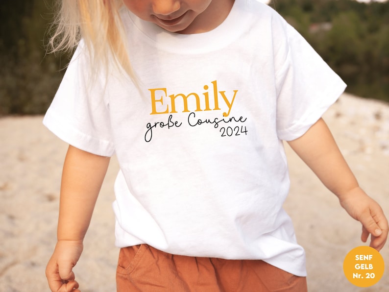 weißes T-Shirt oder Langarm Shirt große Cousine 2024 oder Wunschtext I personalisiert mit Namen I Verkündung zweites Kind I Geschenk Bild 1