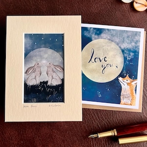 Impresión artística y tarjeta para cumpleaños, aniversario, compromiso o propuesta. Imagen de zorro y luna y obra de arte de liebres lunares para él o ella.