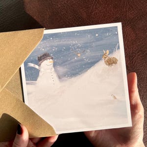 Carte de Noël spéciale pour lui ses grands-parents petits-enfants maman papa ami avec bonhomme de neige et lapin hiver neige scène image par artiste