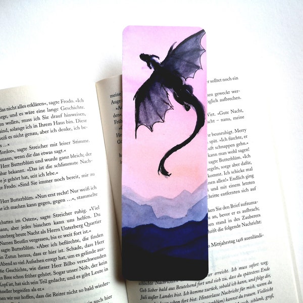 Dragon bookmark - Drachen Lesezeichen - fantasy bookmark - book lover gift - handpainted bookmark
