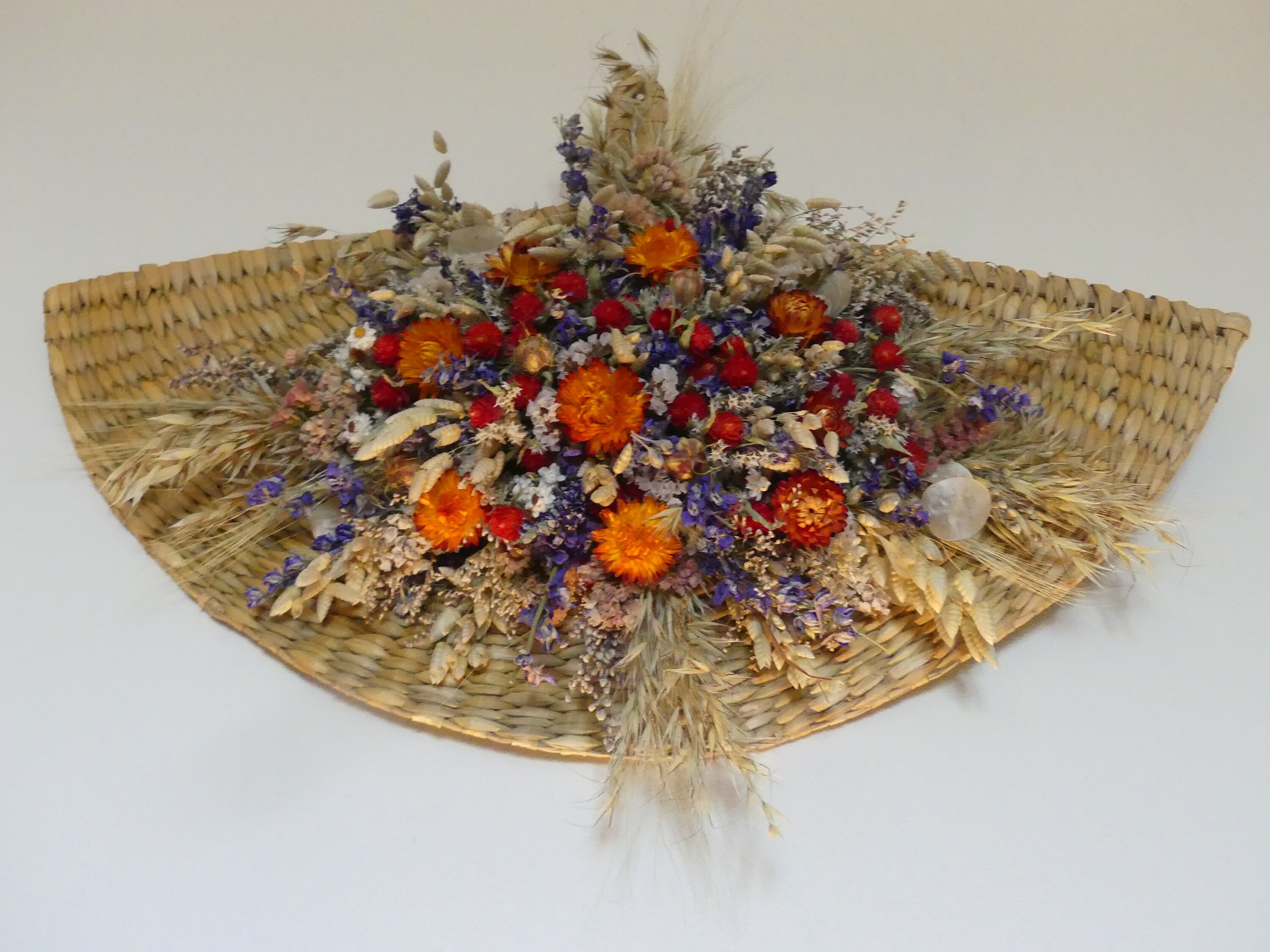 Composition Murale de Fleurs Séchées sur Palme à Suspendre