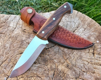 BOWIE KNIFE, BUSHCRAFT knife, Camping Knife, Survival Tool Sharp Blade, Stainless Steel with Walnut wood Handle, Birthday Gift