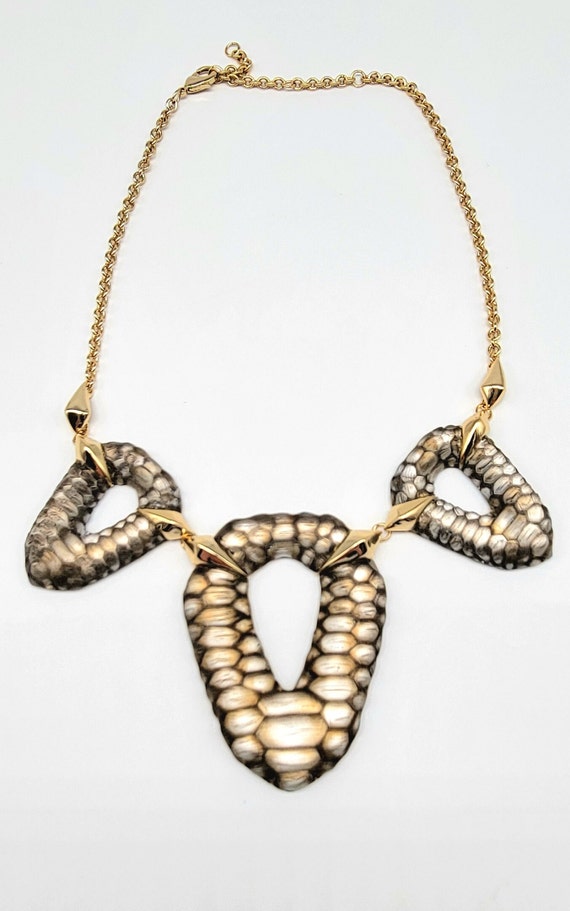 Lucite Necklace Vintage, Crocodile Necklace, Alli… - image 2