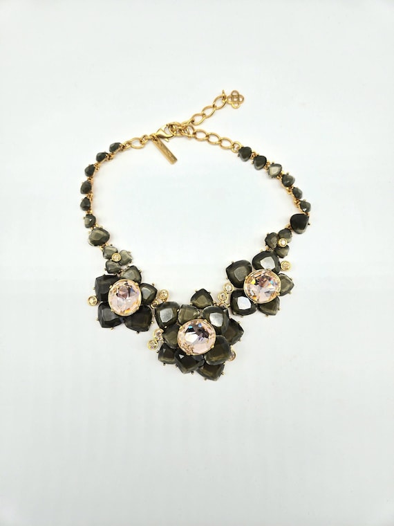 Salute flower anarchy necklace - Gem