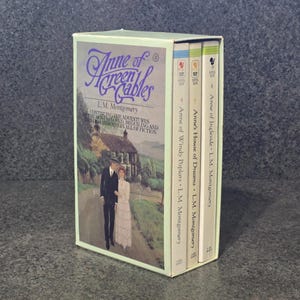 Anne of Green Gables - Box Set #4-6 L.M. Montgomery Bantam Classic Edition Vintage 1980s
