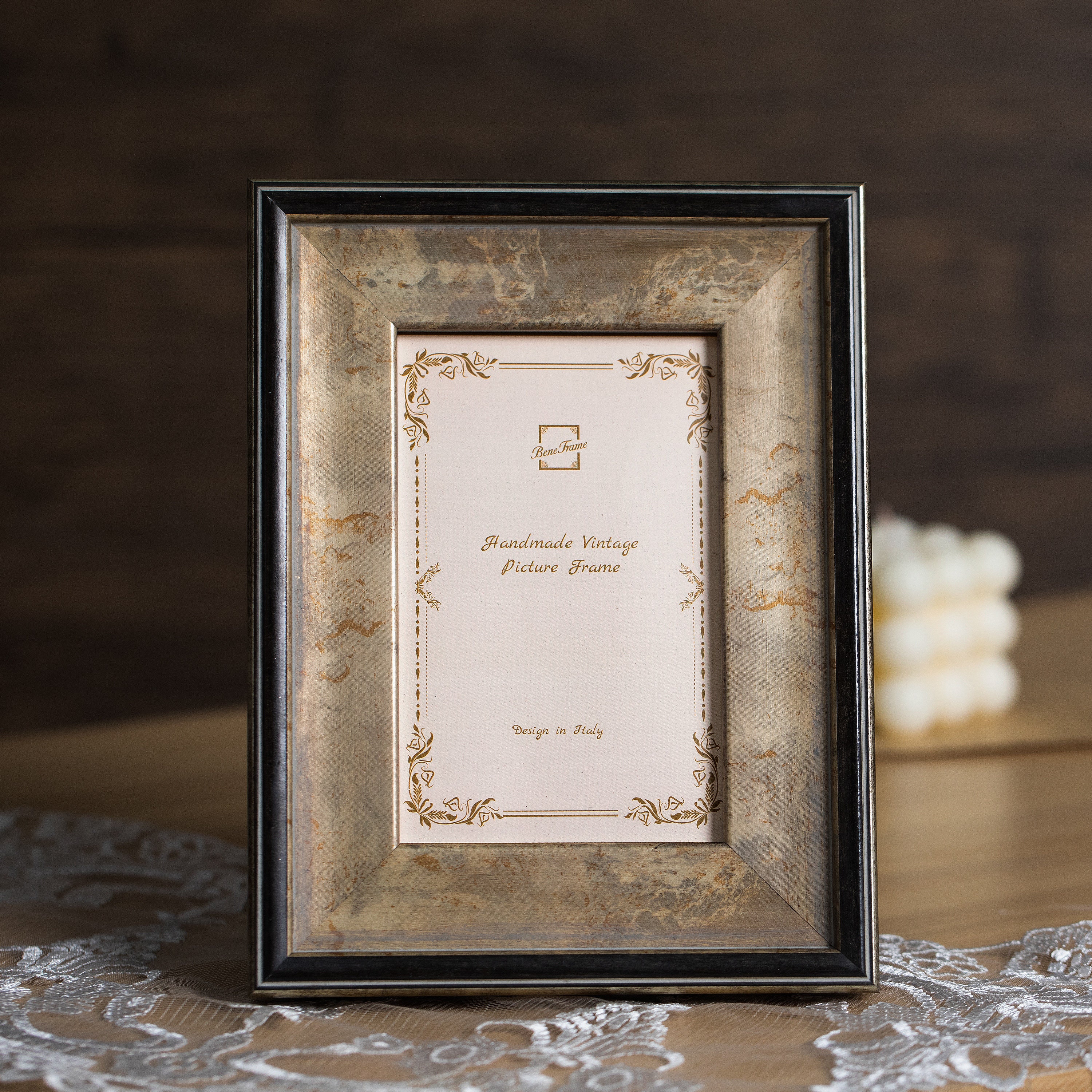 Simple Antique Frame Design