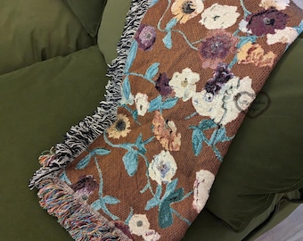 eras piano woven blanket | surprise song piano | piano flowers | eras flowers | eras fringe blanket
