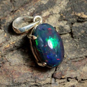 Black Ethiopian Welo Fire Opal Pendant-For Women-Natural Fire Opal Pendant-925 Sterling Silver Pendant-October Birthstone Fashion Style