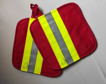 feuerrote Feuerwehr-Topflappen aus Feuerwehrstoff