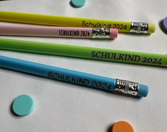 Personalisierter Bleistift aus Holz l Bleistift mit Namen graviert l Geschenk für die Schultüte l Schuldkind 2024 l Stift personalisiert