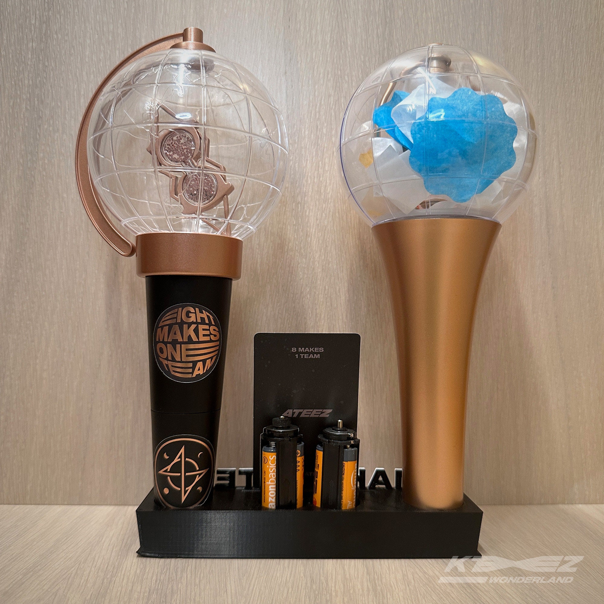 ATEEZ Lightiny Holder / Photo Card Stand / 8 Makes 1 Team / Atiny