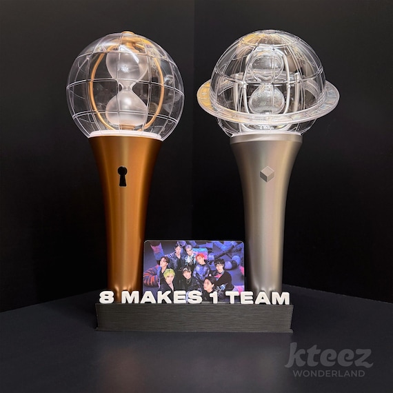 ATEEZ Lightiny Holder / Photo Card Stand / 8 Makes 1 Team / Atiny