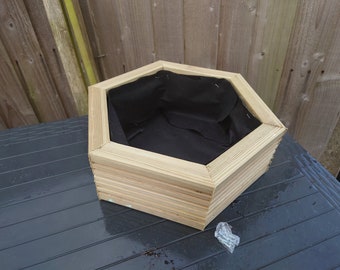 Hexagonal planter