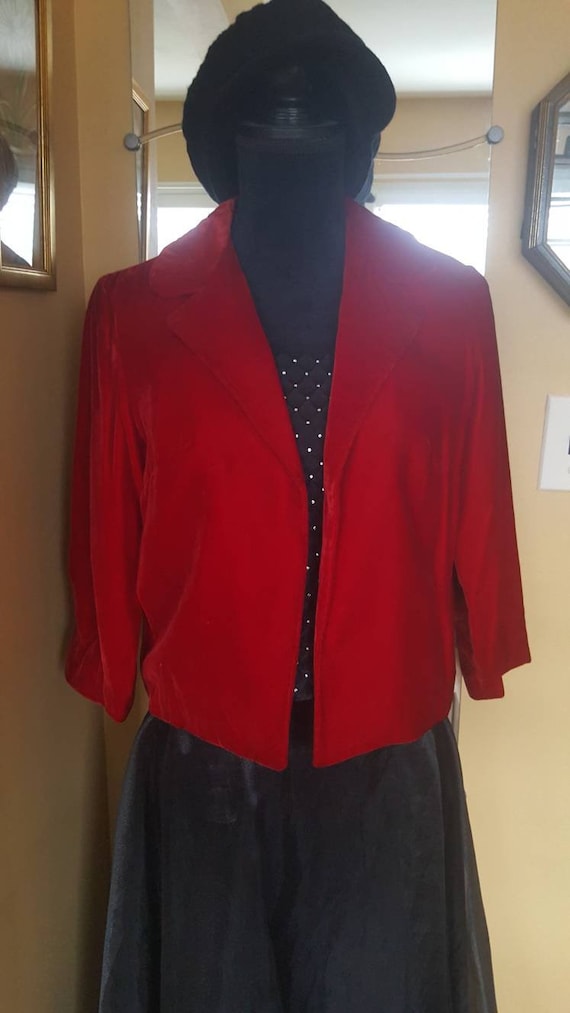 Vintage Bright Red Rich Velvet Short Jacket with 3