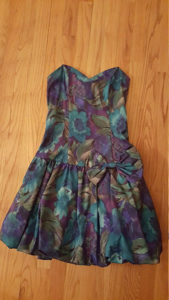 Vintage Gem Colored Mini Bubble Hem Party Dress.