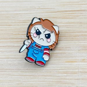 Chucky Cat Soft Enamel Pin, Lapel Pin, Horror Movie Pin, Unique Pin, Nostalgia Collectible Pin, Retro Pin, 90&#39;s Pin