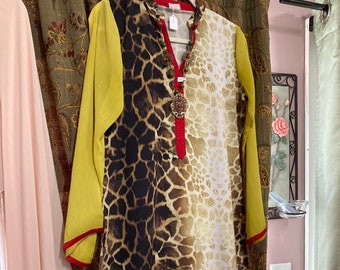 Colorblock Tunic, Size M/L, Lightweight Silky Fabric, Long Yellow Sleeves, Red Band Mandarin Collar and Cuffs, Giraffe Print Fabric