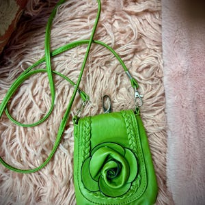 Bolso bandolera, bolso con rosas 3D verde lima, bolso multiusos de piel sintética, Mellow World