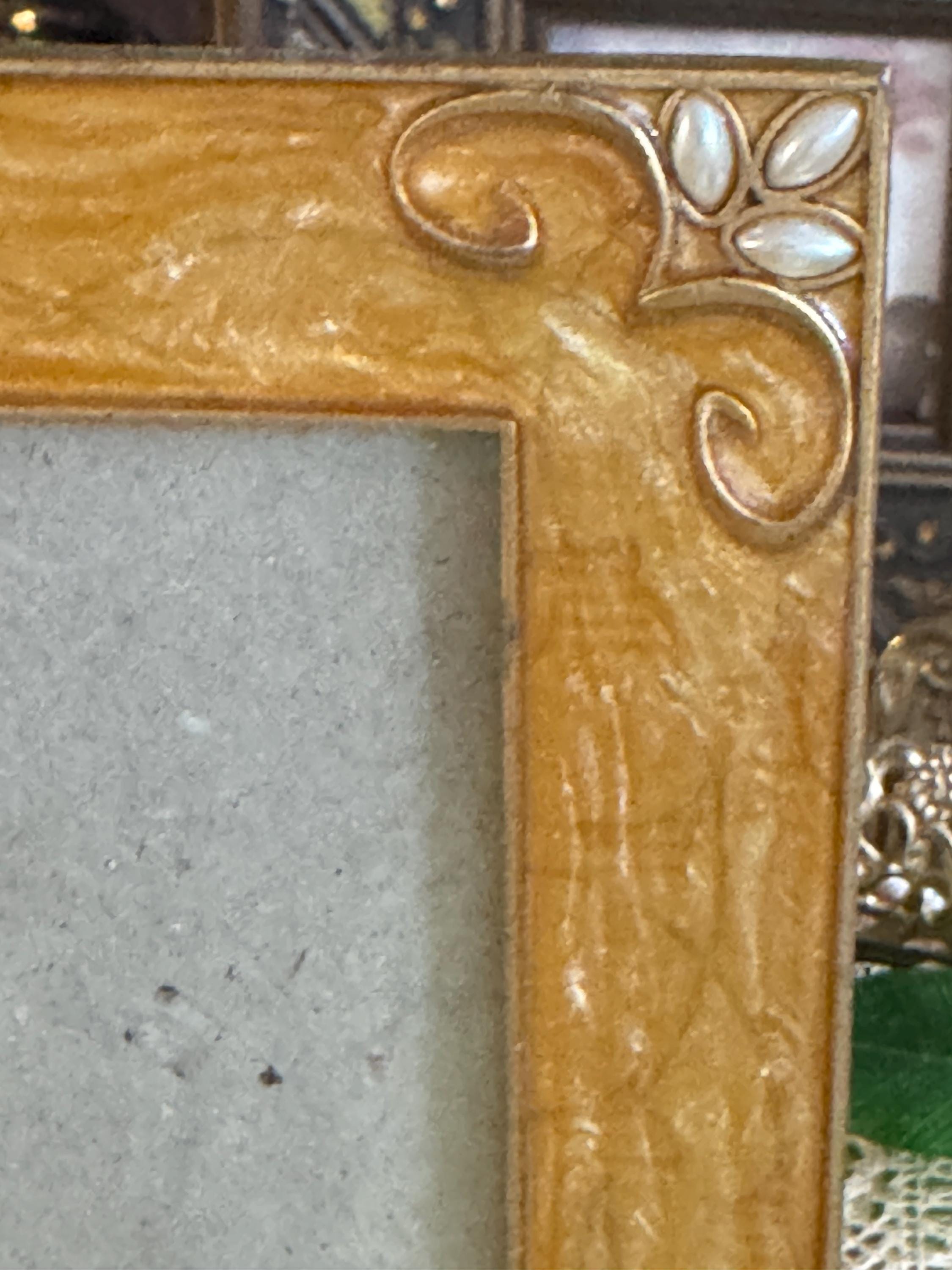 Photo Frame Gold Thing Gold Metal Photo Frame With Antique Gold Enamel With Embedded Vines and ...