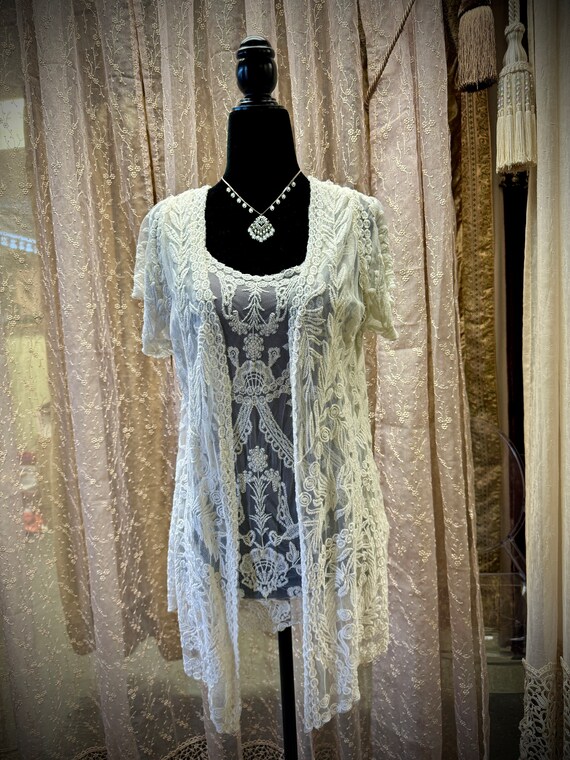 White Lace Tank Top and Cap Sleeve Lace Jacket, Si